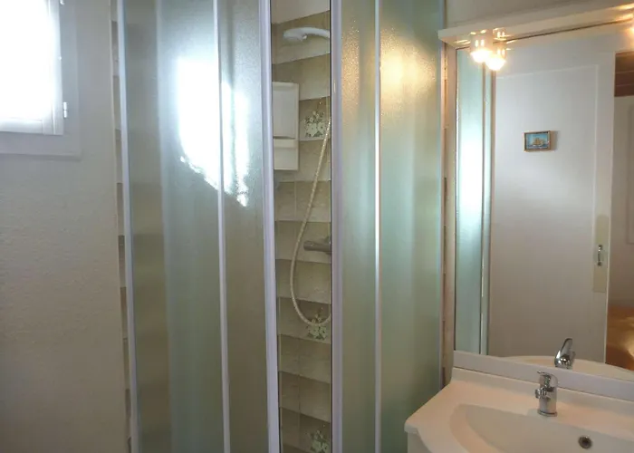 Apartment Charmante Maison Proche Avec Parking Prive Et Terrasse - Fr-1-387-84